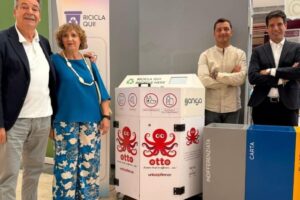 coop-fi-introduce-otto-il-cestino-intelligente