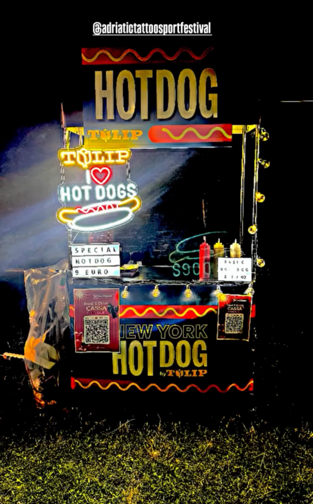 IL CHIOSCO DEGLI HOT DOGS BY TULIP