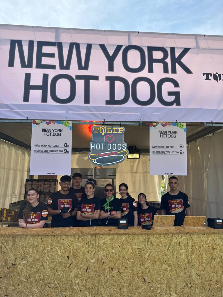IL CHIOSCO DEGLI HOT DOGS BY TULIP