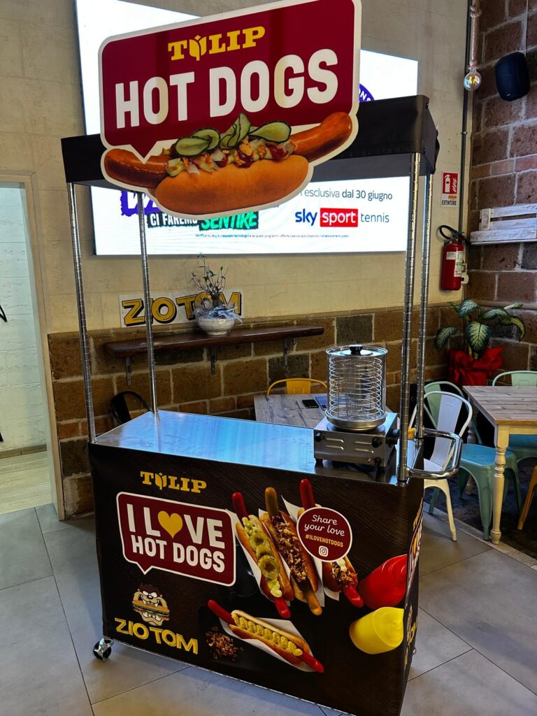 IL CHIOSCO DEGLI HOT DOGS BY TULIP