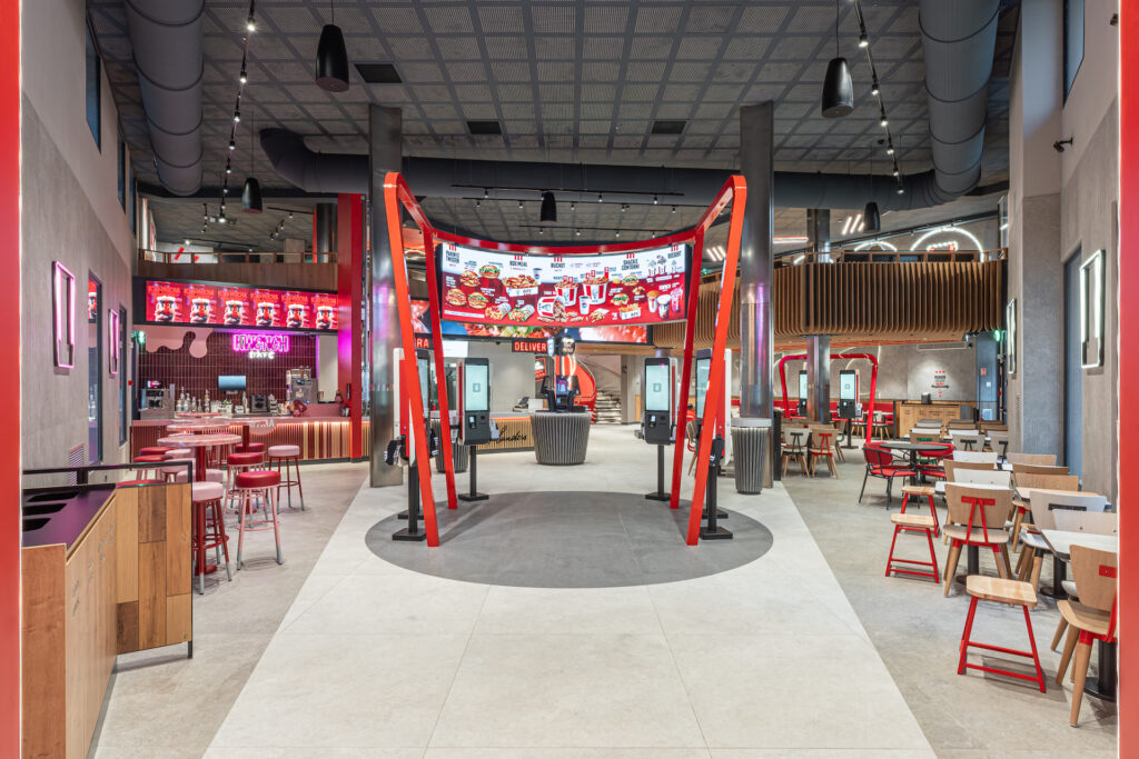 KFC: IL PRIMO FLAGSHIP EUROPEO 100% LED