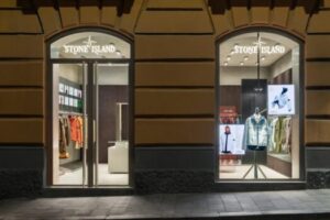 01-Stone-Island-Napoli-Flagship_16x9-1140×570